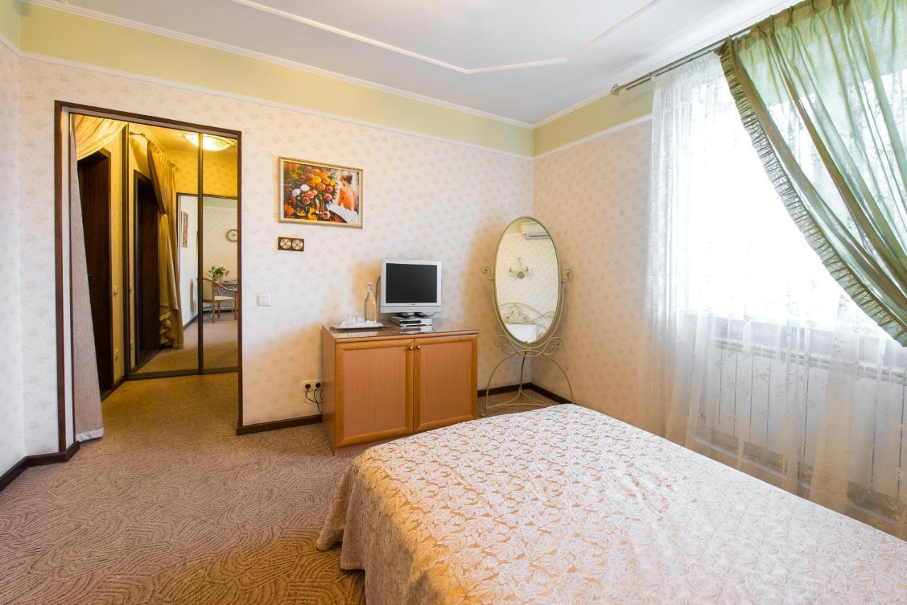 Oselya Hotel Kyiv Exterior photo