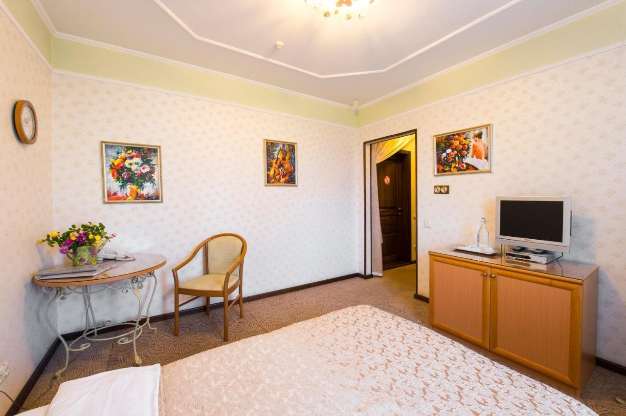 Oselya Hotel Kyiv Exterior photo