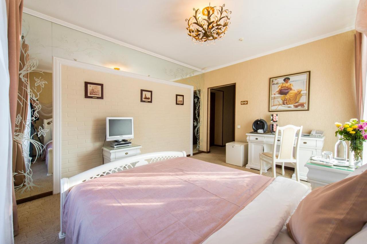 Oselya Hotel Kyiv Exterior photo
