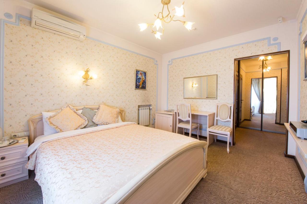 Oselya Hotel Kyiv Exterior photo